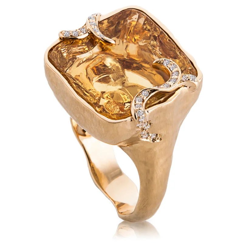 Your Perfect Accessory Now At The Best Price Women's Cleaved Citrine and Diamond Hammered Ring Your Perfect Accessory Now At The Best Price Women's Cleaved Citrine and Diamond Hammered Ring