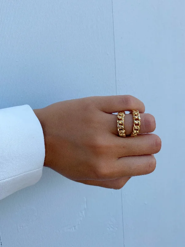 Luxury Meets Affordability – Jewelry Sale Live Now PIETRA DOUBLE CHIAN RING