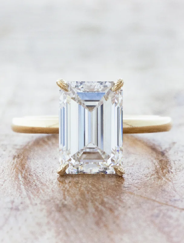 Luxury Jewelry At Unbeatable Discounts Jebaun - Emerald