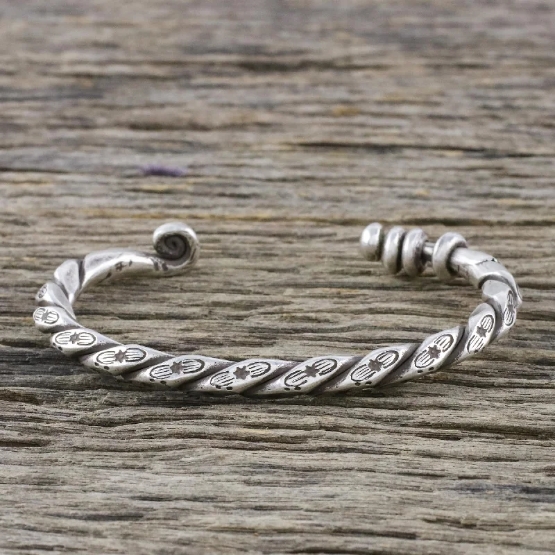 Stunning Jewelry At A Fraction Of The Price Lanna Flora Handmade Sterling Silver Thai Hill Tribe Cuff Bracelet Stunning Jewelry At A Fraction Of The Price Lanna Flora Handmade Sterling Silver Thai Hill Tribe Cuff Bracelet