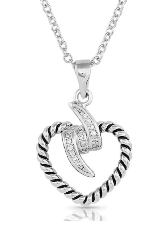 Timeless Jewelry At Special Discount Rates Women's Electric Love Heart Necklace In Silver Timeless Jewelry At Special Discount Rates Women's Electric Love Heart Necklace In Silver