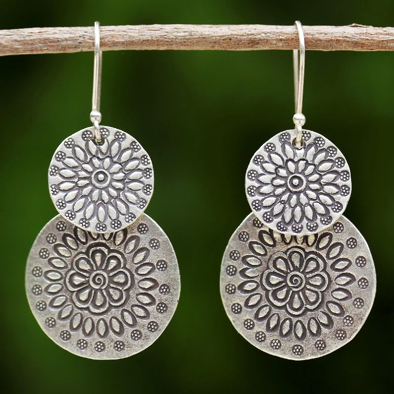 Big Discounts On Elegant Jewelry Collections Karen Sunflowers Silver Dangle Earrings Big Discounts On Elegant Jewelry Collections Karen Sunflowers Silver Dangle Earrings