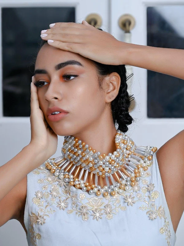 Seasonal Jewelry Deals – Elevate Your Style Odette Women White Metal Necklace