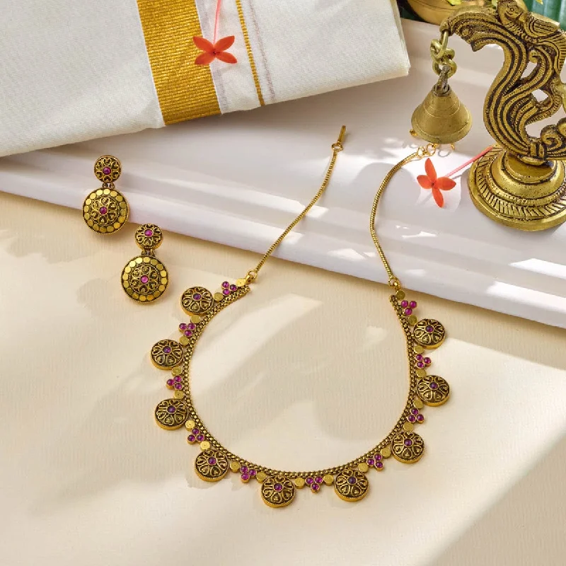 The Perfect Jewelry Piece At The Perfect Price Antique Necklace 175860