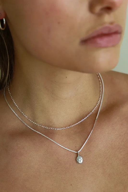 Your Dream Jewelry At Dream Prices – Shop Now SILVER MINIATURE PAPERCLIP CHAIN