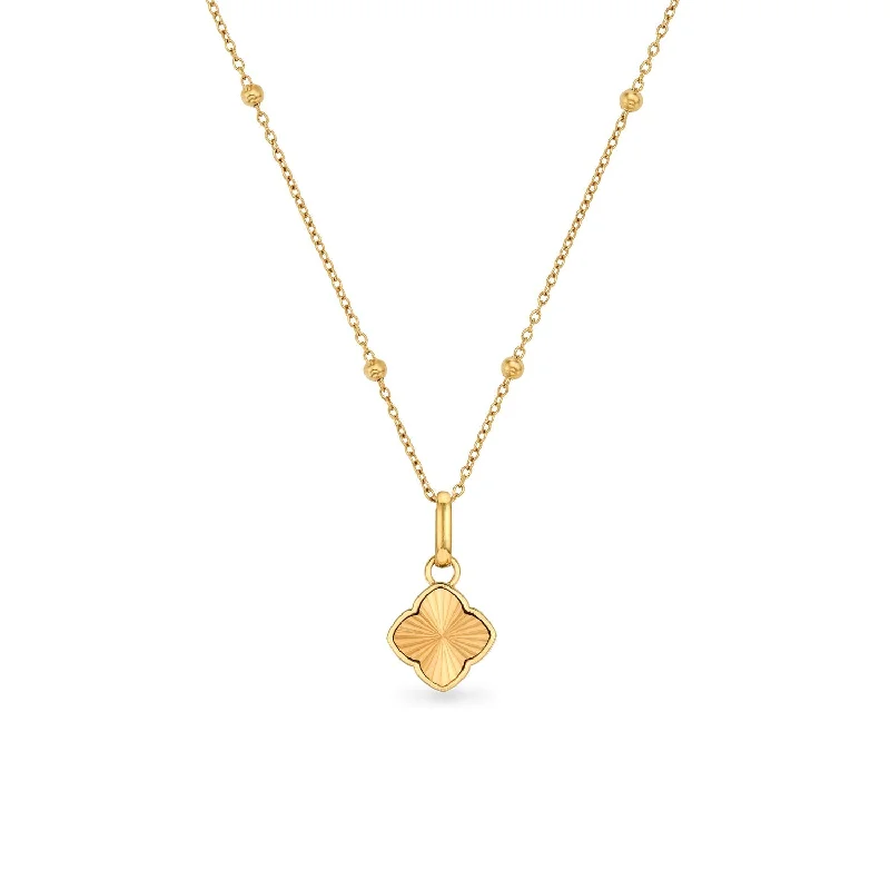 Grab Your Favorite Jewelry At The Lowest Prices Textured Clover Necklace (Gold)