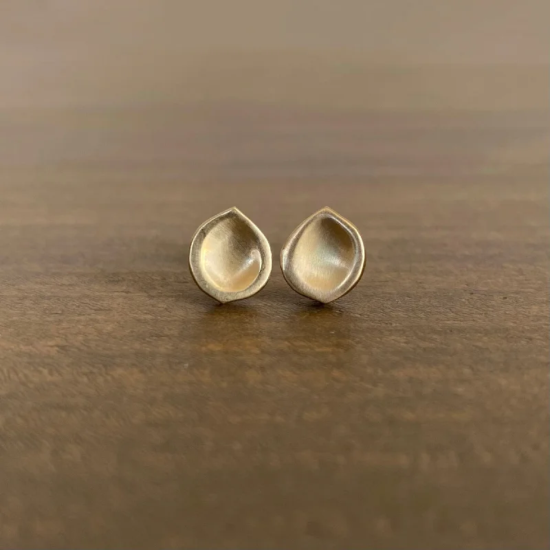 Handmade Pearl Jewelry For Timeless Elegance Gold Seed Stud Earrings