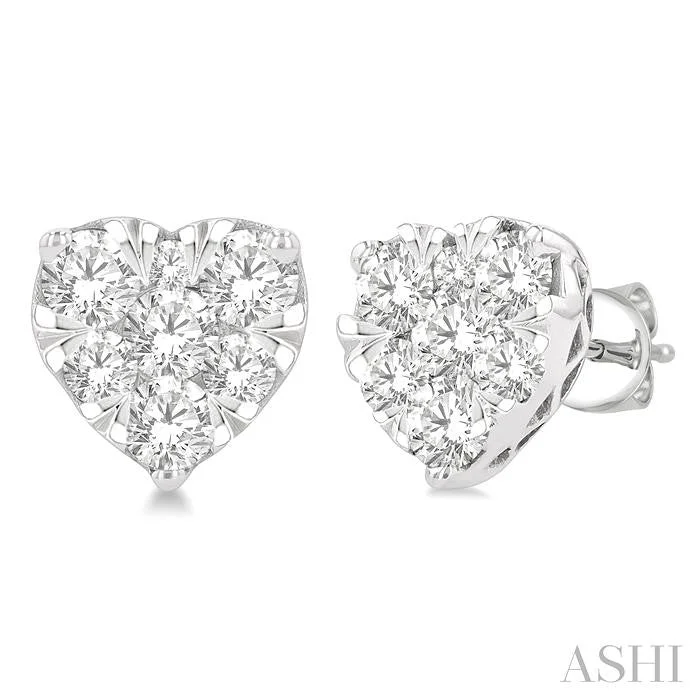 Eco-Friendly Sustainable Jewelry For Conscious Buyers HEART SHAPE LOVEBRIGHT ESSENTIAL DIAMOND STUD EARRINGS Eco-Friendly Sustainable Jewelry For Conscious Buyers HEART SHAPE LOVEBRIGHT ESSENTIAL DIAMOND STUD EARRINGS
