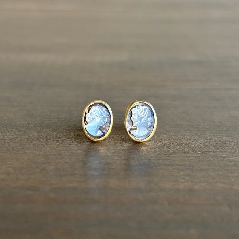 Jewelry Clearance Event – Stock Up Before It's Over Oval Mother of Pearl Cameo Stud Earrings Jewelry Clearance Event – Stock Up Before It's Over Oval Mother of Pearl Cameo Stud Earrings