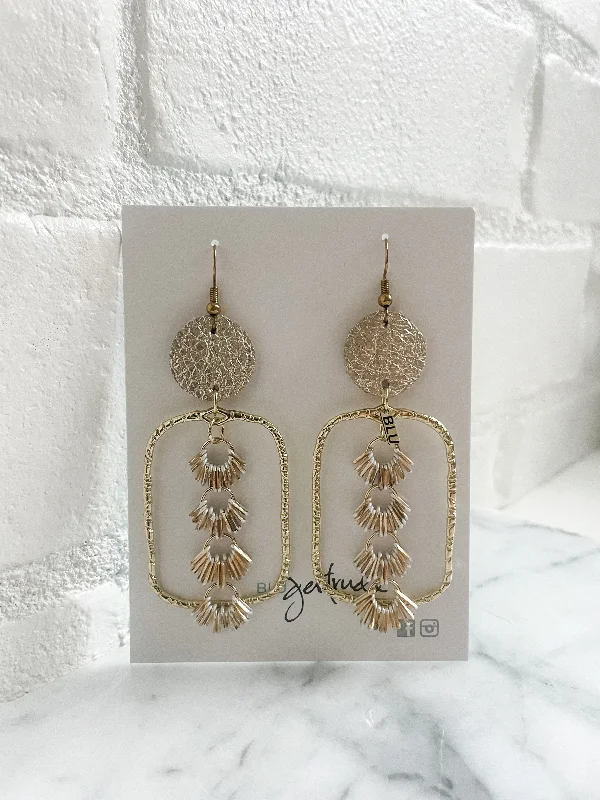 Elevate Your Jewelry Collection With Limited-Time Savings Olivia earring