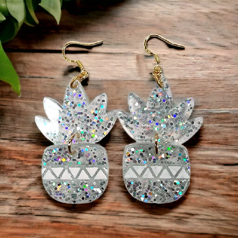 Timeless Jewelry Styles At Wallet-Friendly Prices The Maggie Resin Earring Collection Timeless Jewelry Styles At Wallet-Friendly Prices The Maggie Resin Earring Collection