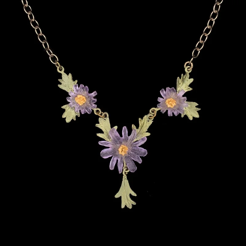 Jewelry Clearance – Final Chance To Save Big Aster Necklace