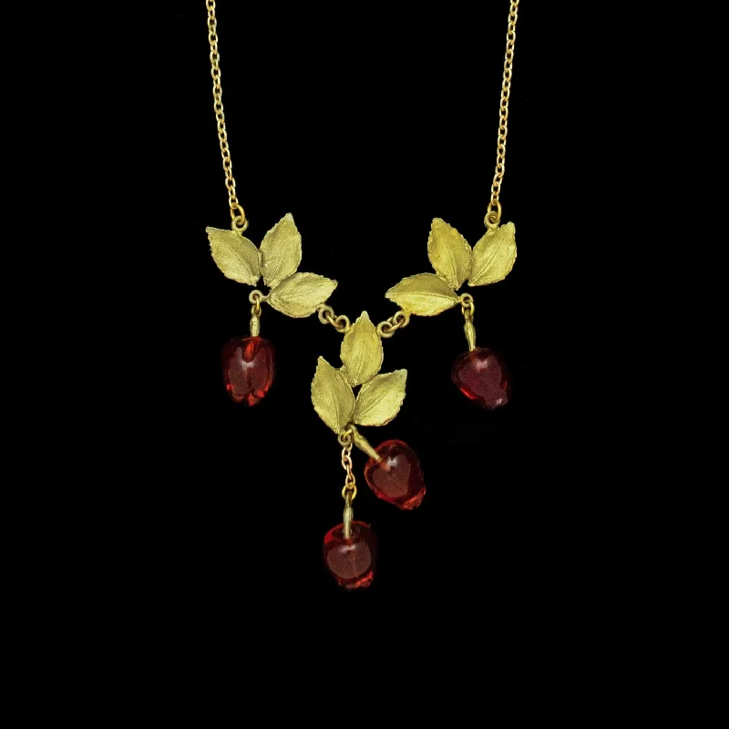 Timeless Elegance At Unbelievable Discounts Delicious Apple Necklace