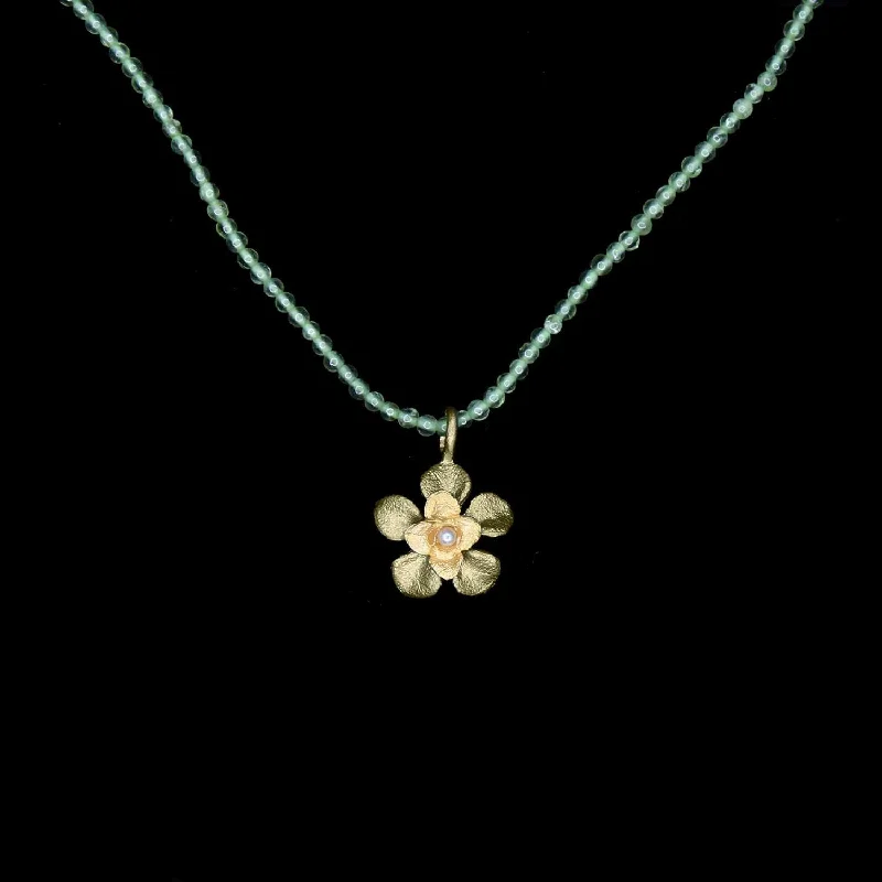 Classic And Modern Jewelry Styles On Sale Desert Flower Pendant - Peridot