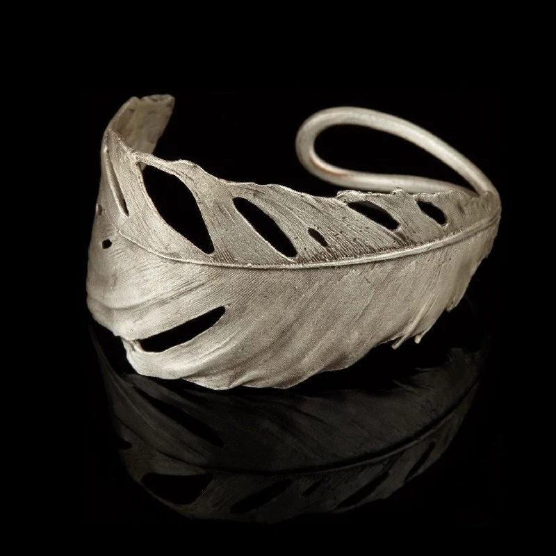 Fashion-Forward Jewelry At Exclusive Discounts Feather Cuff Silver