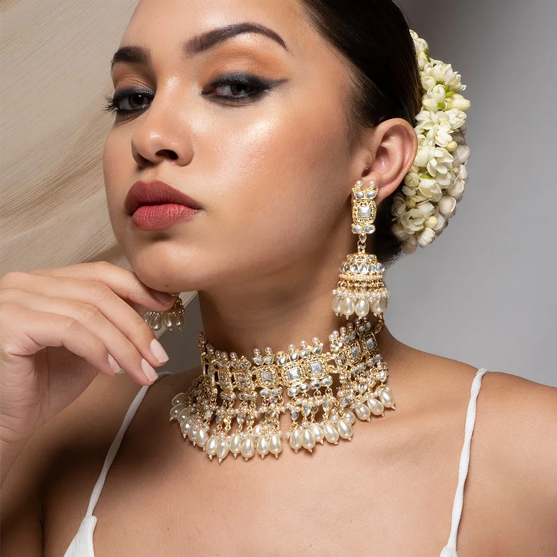 Discounted Jewelry For A Glamorous Look Teejh Kanisha Pearl and Polki Necklace Set