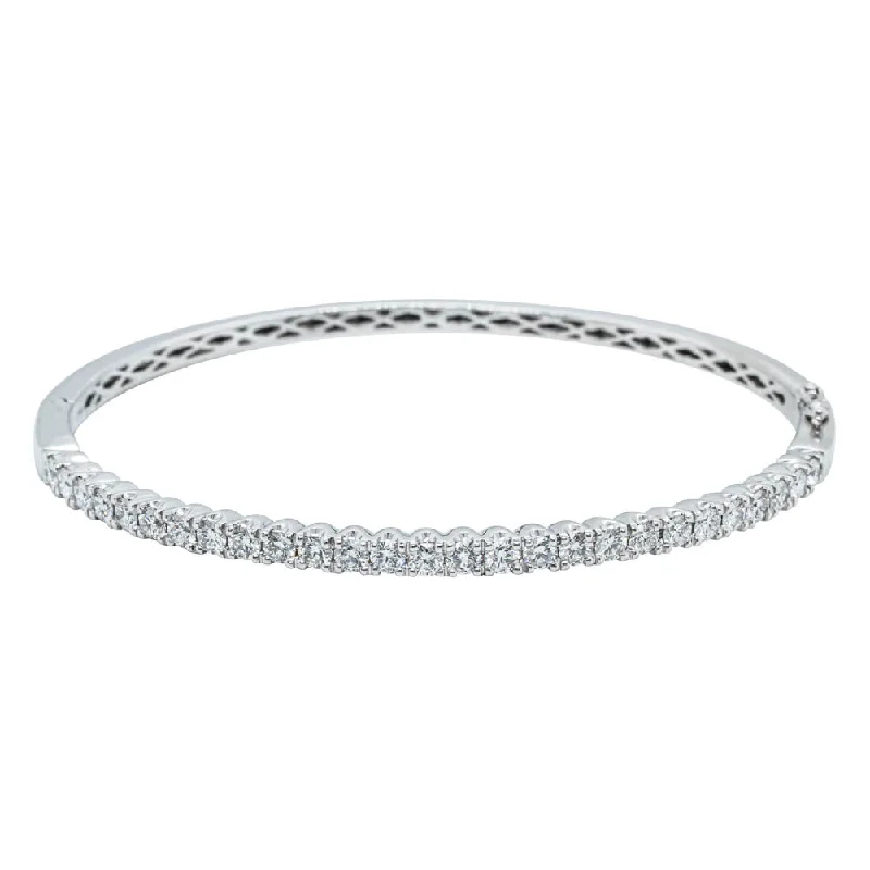 Best-Selling Jewelry Now Available At Special Deals Deja Vu 18ct White Gold 1.83ct Diamond Bangle Best-Selling Jewelry Now Available At Special Deals Deja Vu 18ct White Gold 1.83ct Diamond Bangle